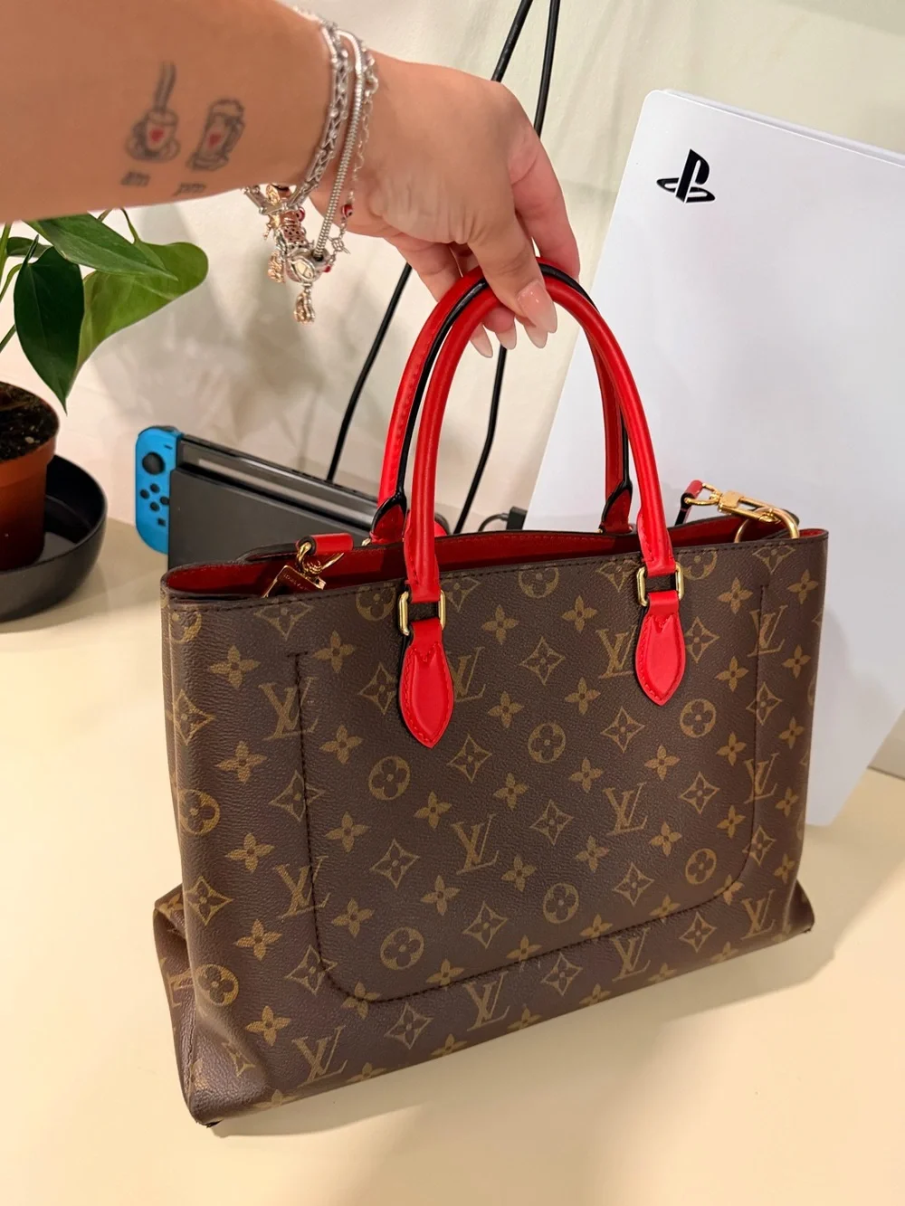 Louis Vuitton classic louis